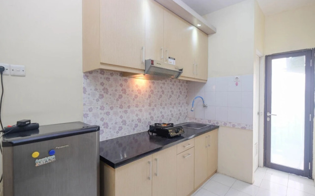 Nice and Comfy 1BR Apartment at MT Haryono Residence
