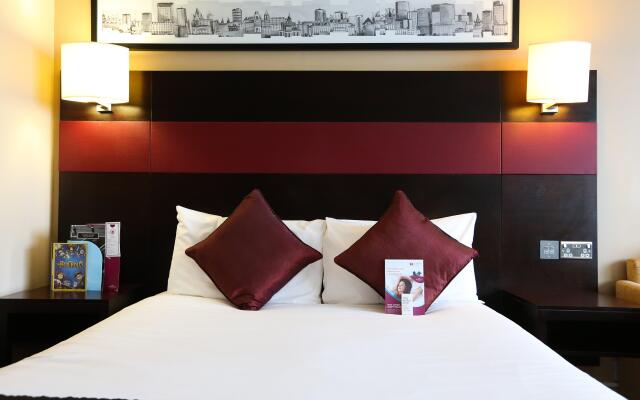 Crowne Plaza Manchester Airport by IHG
