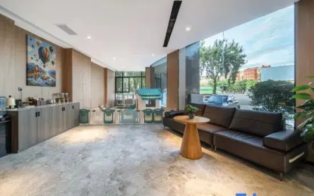 MEHOOD EZZI Hotel (Xinxiang Huixian)