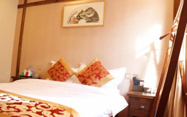 Yunan Lotus Garden Hotel