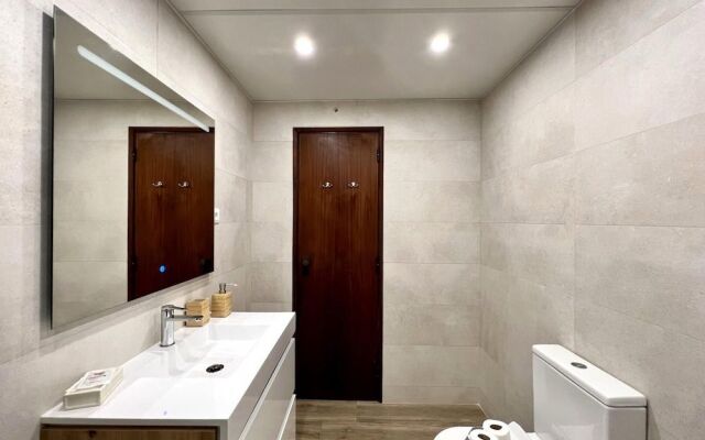 Albufeira Town Apartment by Homing