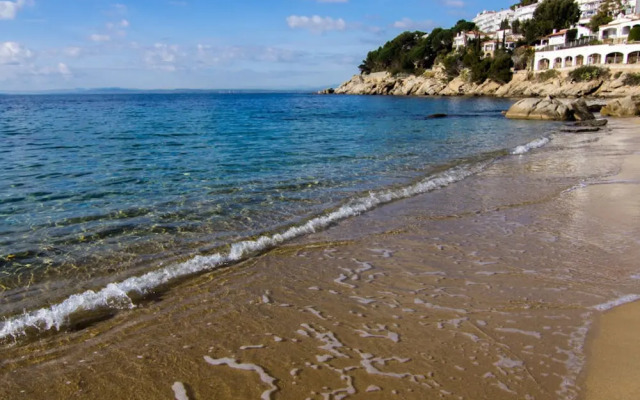 Marina 3 in Roses With 1 Bedrooms and 1 Bathrooms