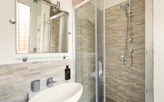 Vatican Beautiful 2Br Apartment With Terrace