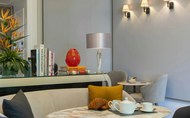 Eccleston Square Hotel