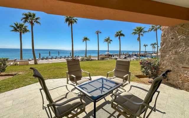 Steps to Sandy Beach Pool Renovated 2BR Condo