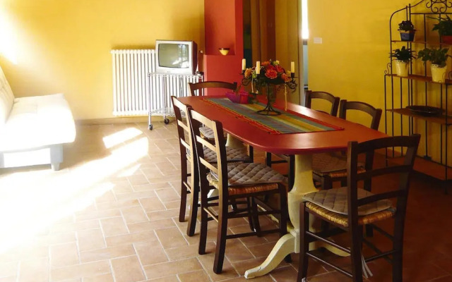 Rustic House in Tuscany With Shared Pool