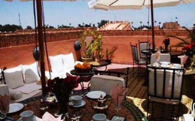 Maison Mnabha