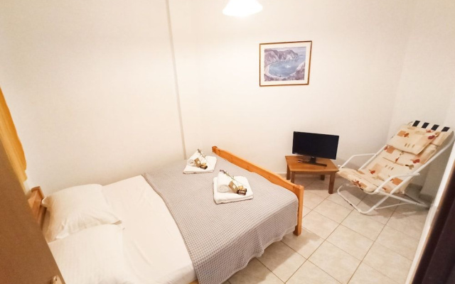 Zennova #22 Nikiti Sea Side House
