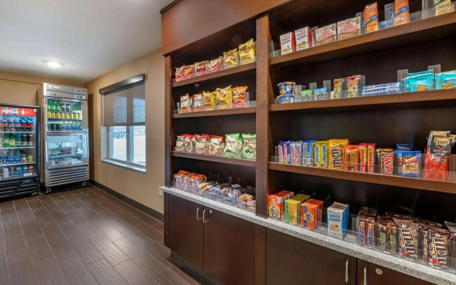 Comfort Inn & Suites Northern Kentucky