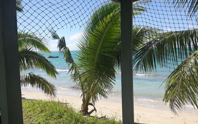 Vaiula Beach Fales