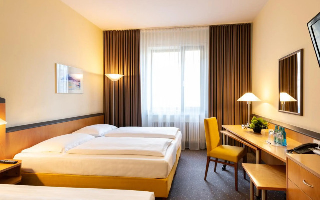 Plaza Hotel & Living Frankfurt