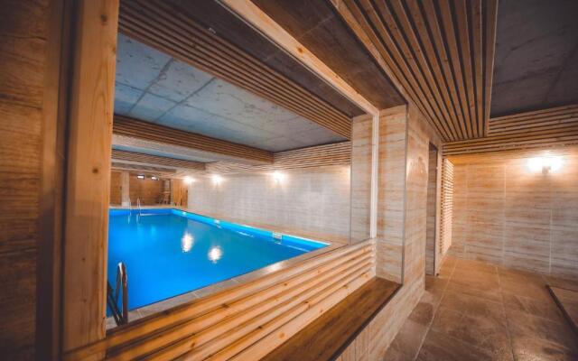 Zuzumbo Resort & SPA