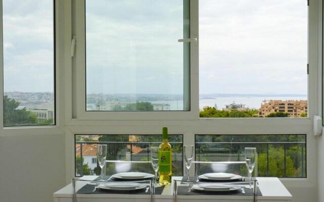 Elegant loft with Cascais's sea view