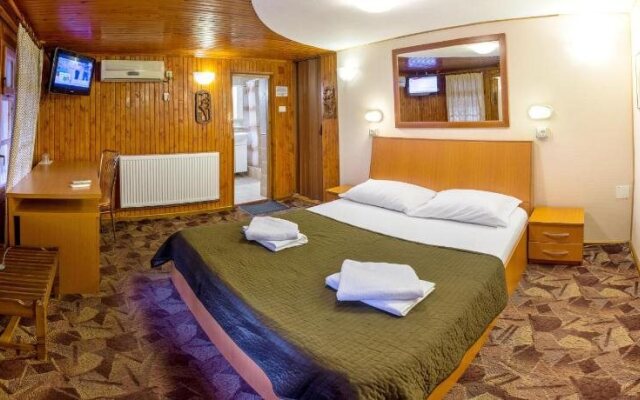 Casa Verde Star