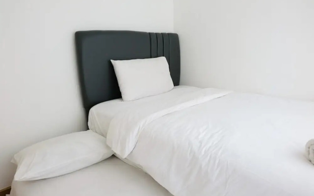 Fully Furnished 2BR Apartment at M-Town Residence