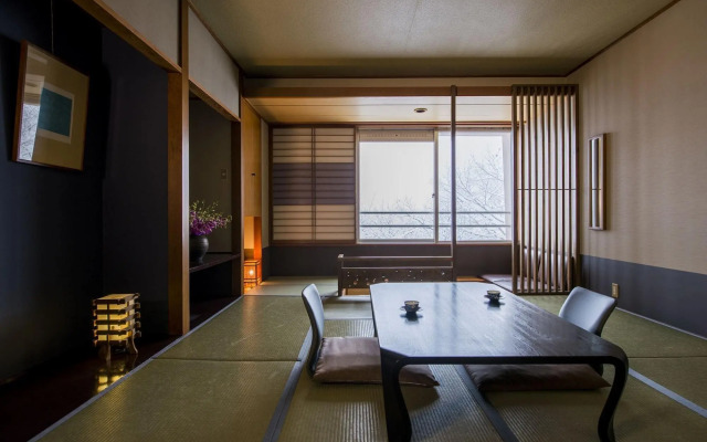 Hotel Lucent Takamiya