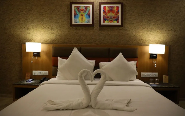 Neel's City Resort