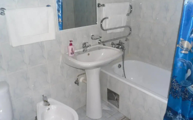 SOFI DE LYuKS, gostinichno-restorannyy kompleks