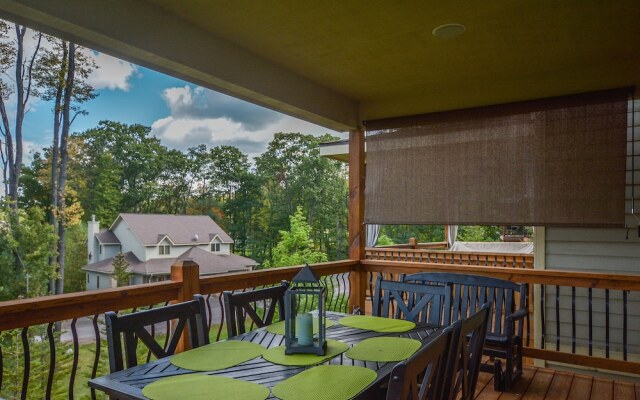 Breathe Easy 5 Bedroom Townhome