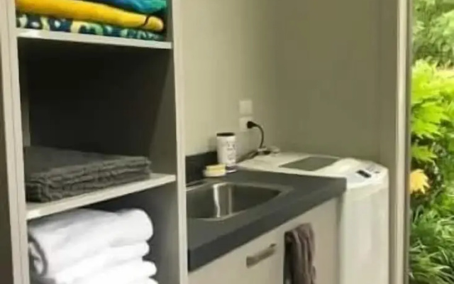 The Lakeview House Apartment