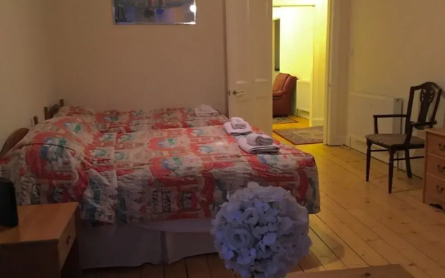 Menzies Apartment