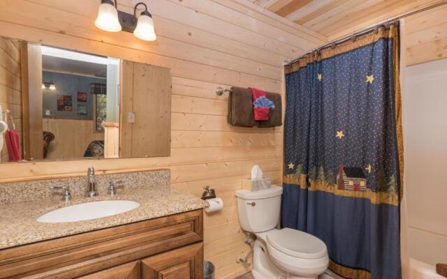 Upper Canyon Inn & Cabins