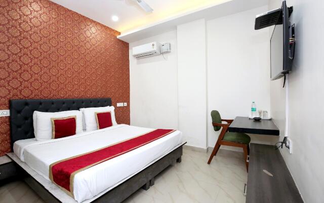 OYO 7100 Hotel Crossroads