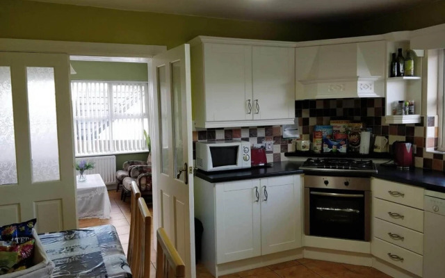 Lovely 4bed With Free Wi-f and Netflix in Ireland