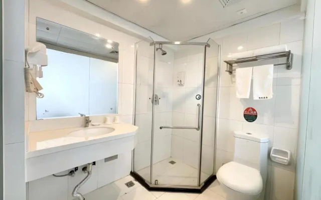 Greentree Inn Wurumuqi South Xinhua Road Hotel