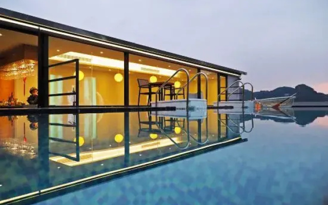 Lanshan Wangyue Homestay (Yangshuo Shili Gallery Store)