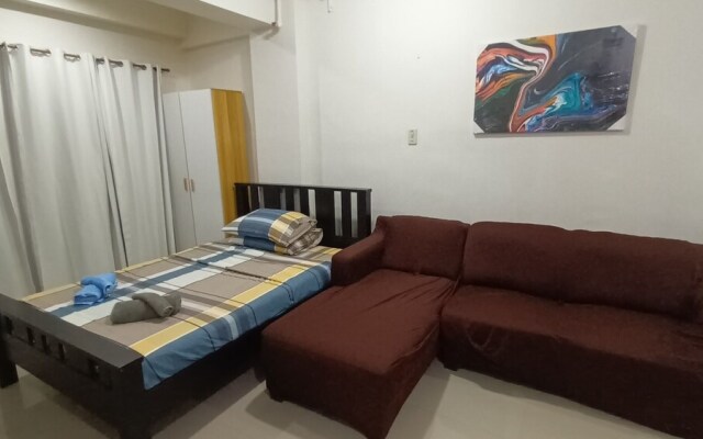 Impeccable 1-bed Studio in Paranaque City