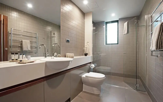 Yacht Club Villa 33-Serenity-Ocean Views with Golf Buggy