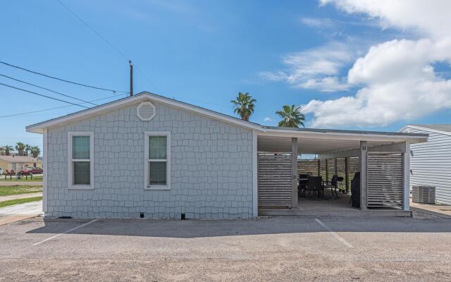 Hurricane Harbour Ss523h Cottage