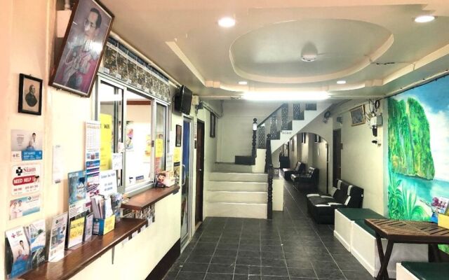 Golden Bee PhiPhi Hostel