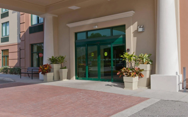 Holiday Inn Express & Suites Bradenton East-Lakewood Ranch by IHG