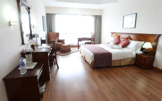 Pokhara Grande