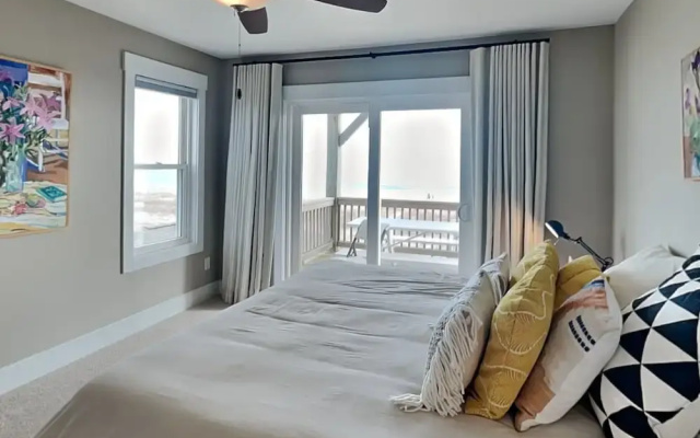 Next to Sea Gallery by Topsail Realty