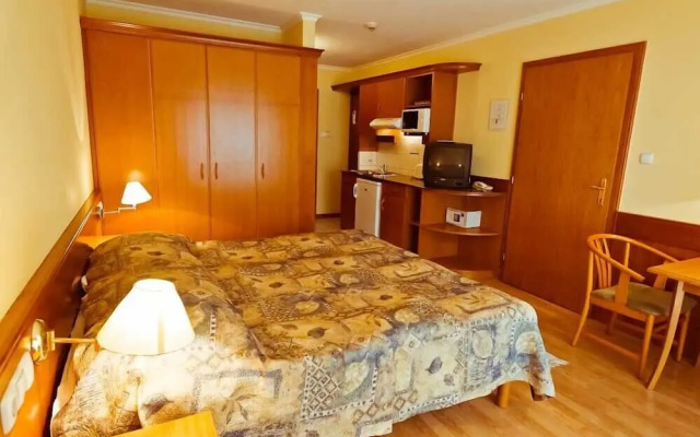Holiday Club Apartman Hotel