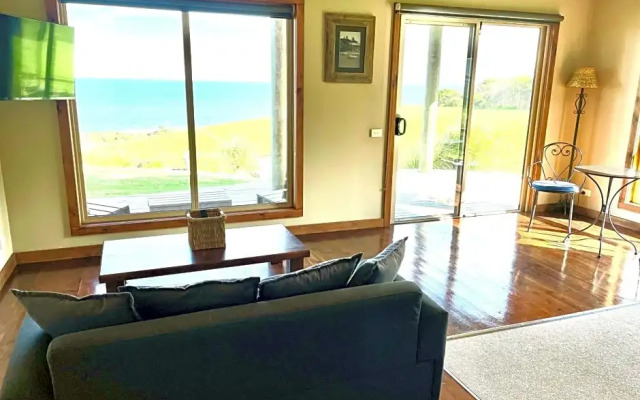 Castaways Apollo Bay