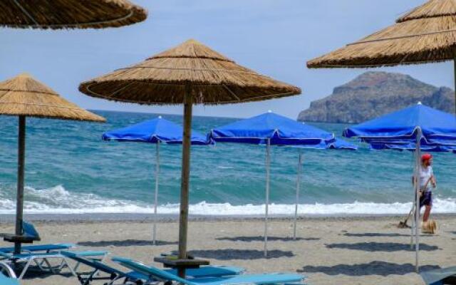 Seafront Paradise