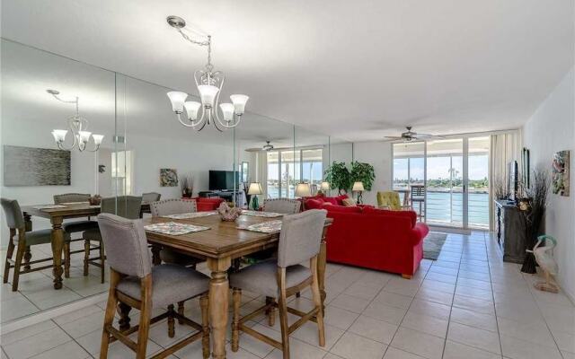 Bahia Vista 15567 - Two Bedroom Condo