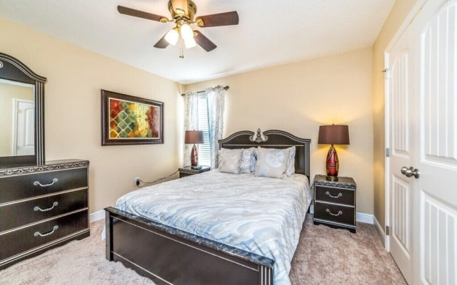 6-Bedroom Villa in Davenport 5377OA