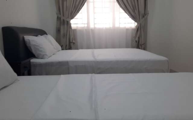 Taiping Lakeview Homestay