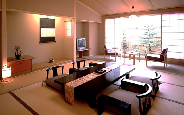 Hanabishi Hotel