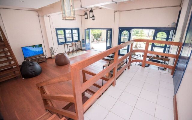 Toobs Hostel - Adults Only