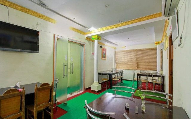 Hotel Vaani Villa by OYO Rooms