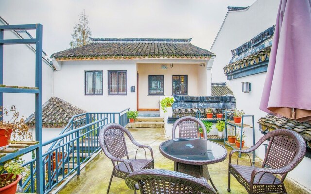 Wuzhen Ziye Musu Inn