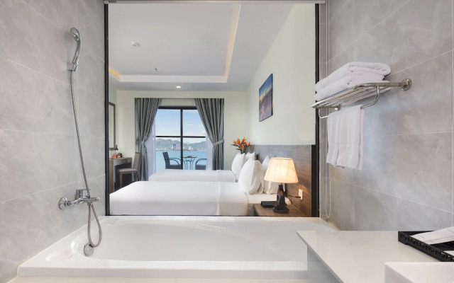 Xavia Hotel