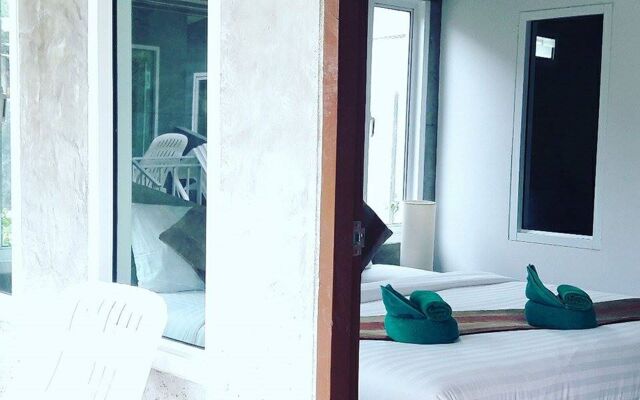 Popular Lanta Resort