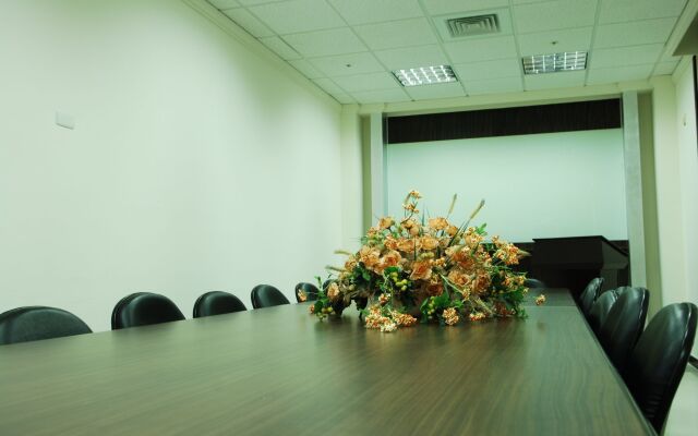 UINN RELAX HOTEL (New Taipei Linkou)